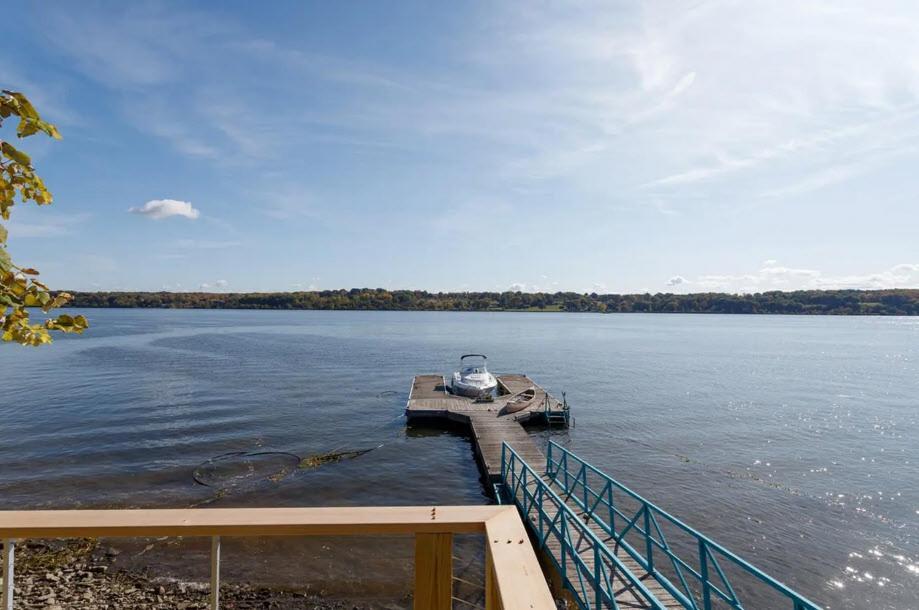 Hudson Riverfront Home Catskill Exterior photo